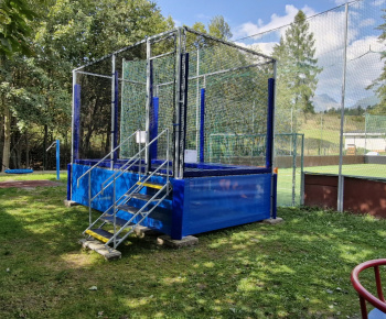 Aktuality / Trampolína na detské ihrisko ,, Projekt podporený z rozpočtu PSK - foto